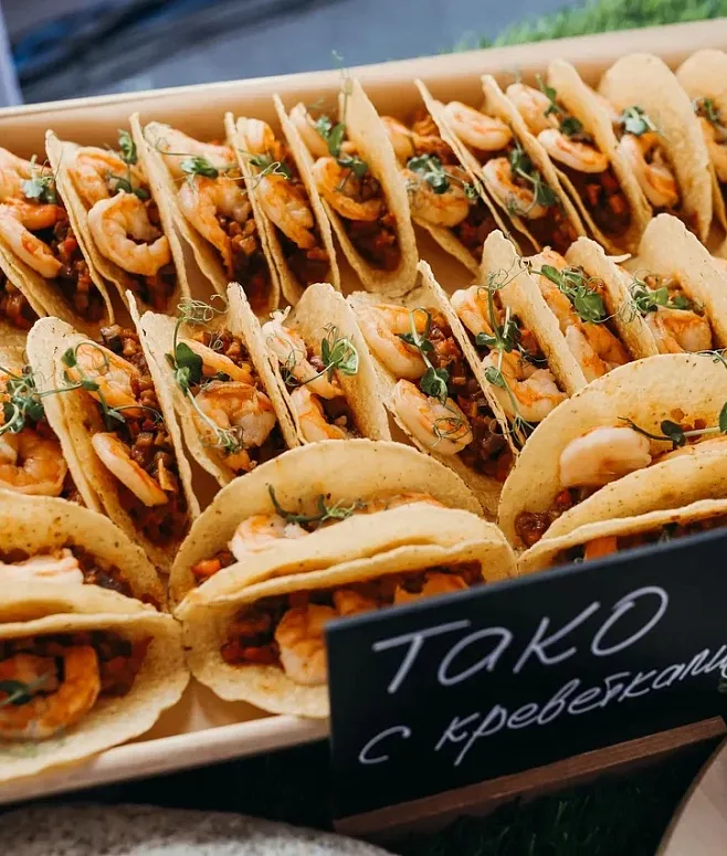 Кейтеринг меню №1191 в стиле Street Food. Фуршет с Анимационными станциями на 400 персон — фото