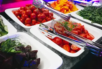 Фуршет с Анимационными станциями. Канапе и мини-закуски, анимационные станции холодных закусок, анимационные станции гор...
