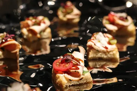 Меню №825 — классический фуршет на 250 человек