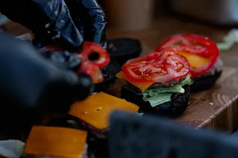 Меню №1211 — фуршет с анимационными станциями на 350 человек